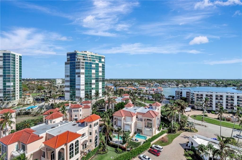 3951 Gulf Shore Blvd N 1105, Naples, FL 34103-26