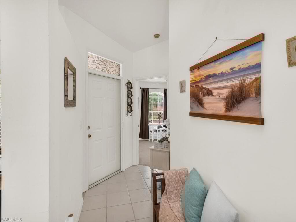 230 Newport Dr 610, Naples, FL 34114-23