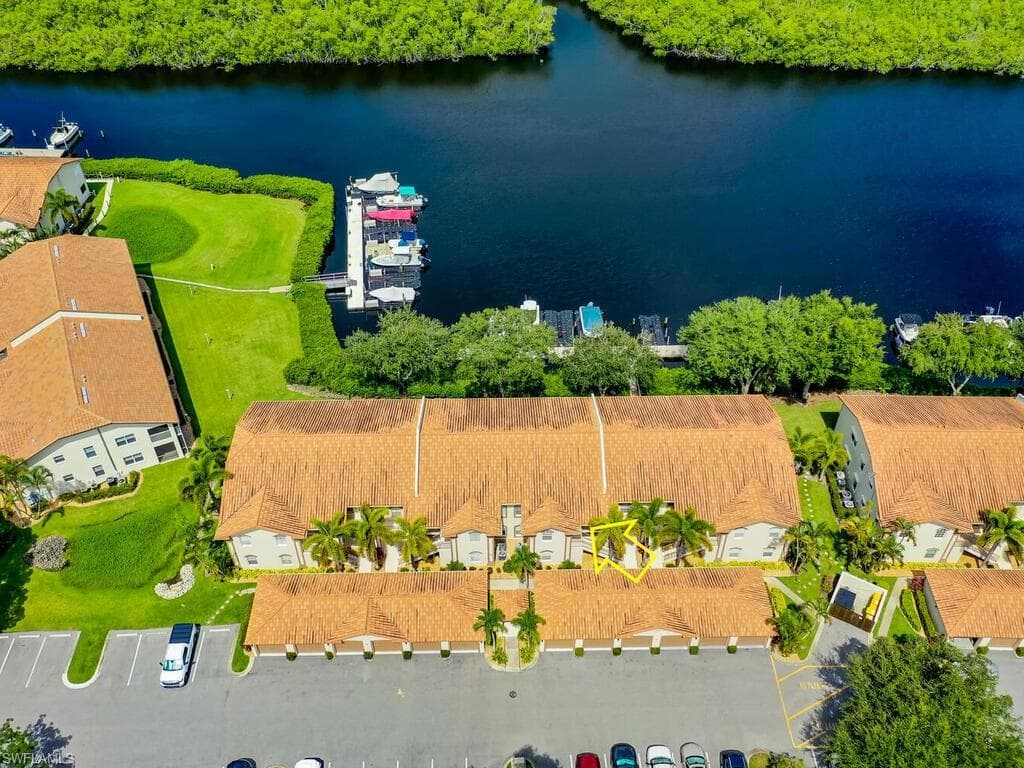 230 Newport Dr 610, Naples, FL 34114-27