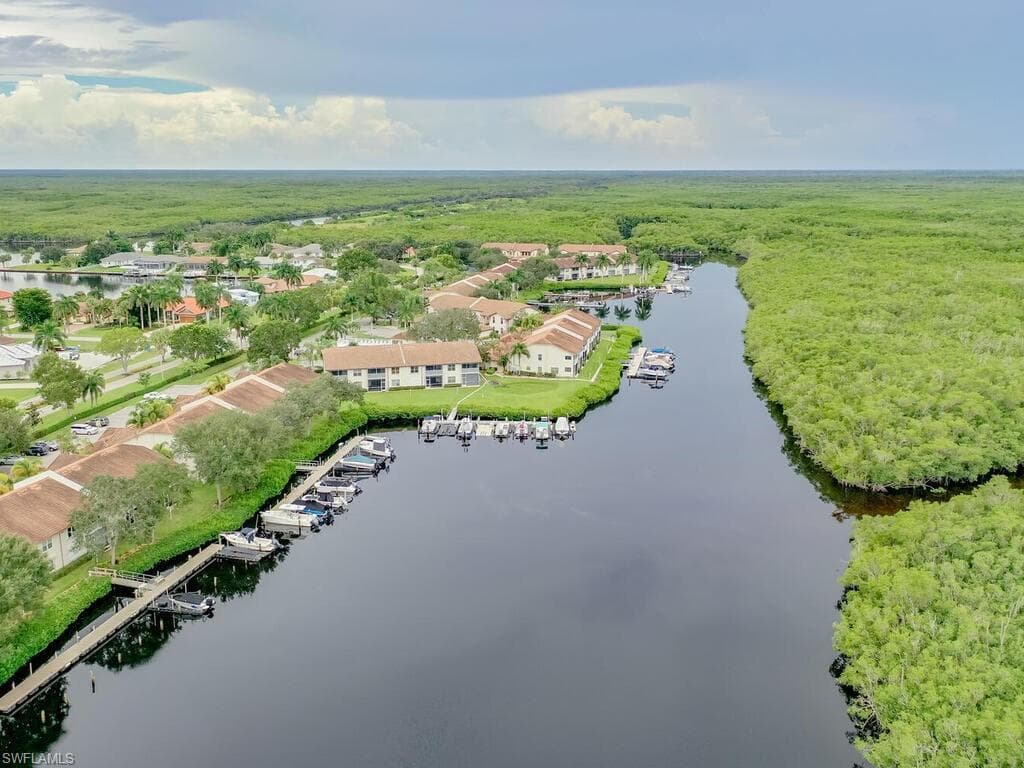 230 Newport Dr 610, Naples, FL 34114-30