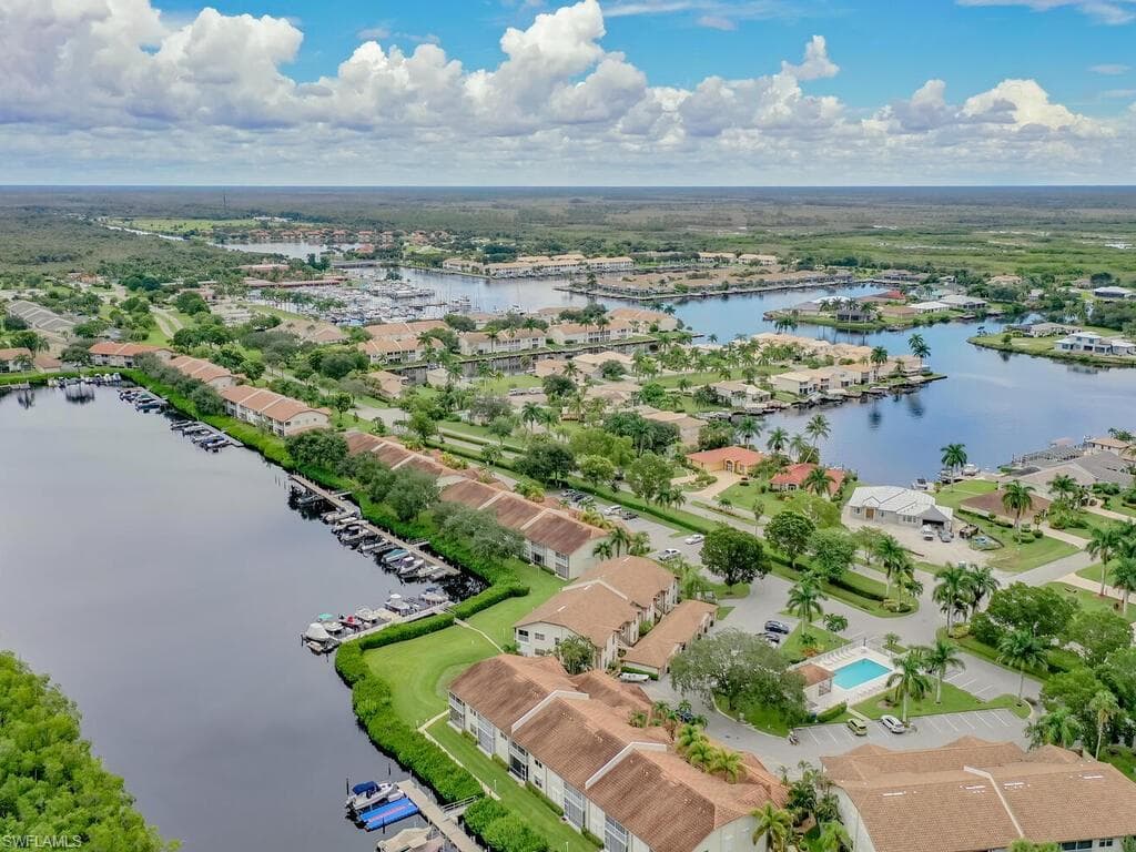 230 Newport Dr 610, Naples, FL 34114-31