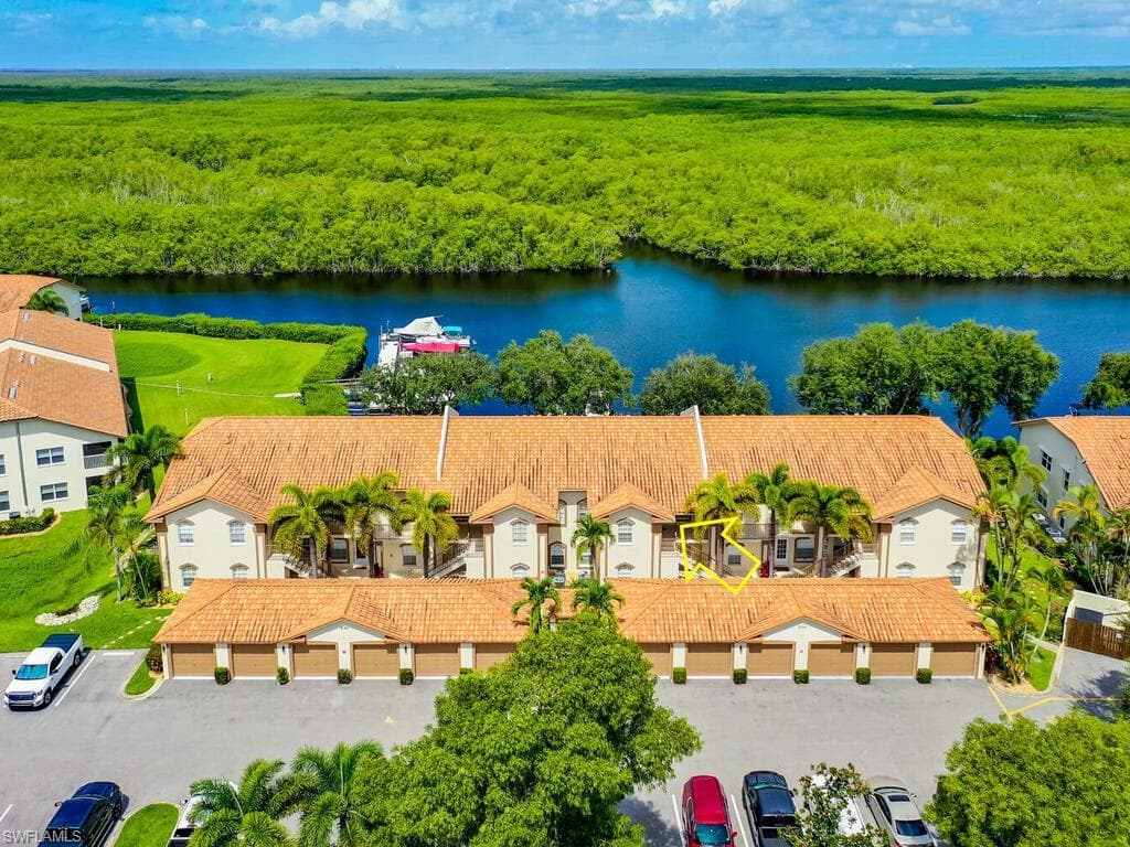 230 Newport Dr 610, Naples, FL 34114-3