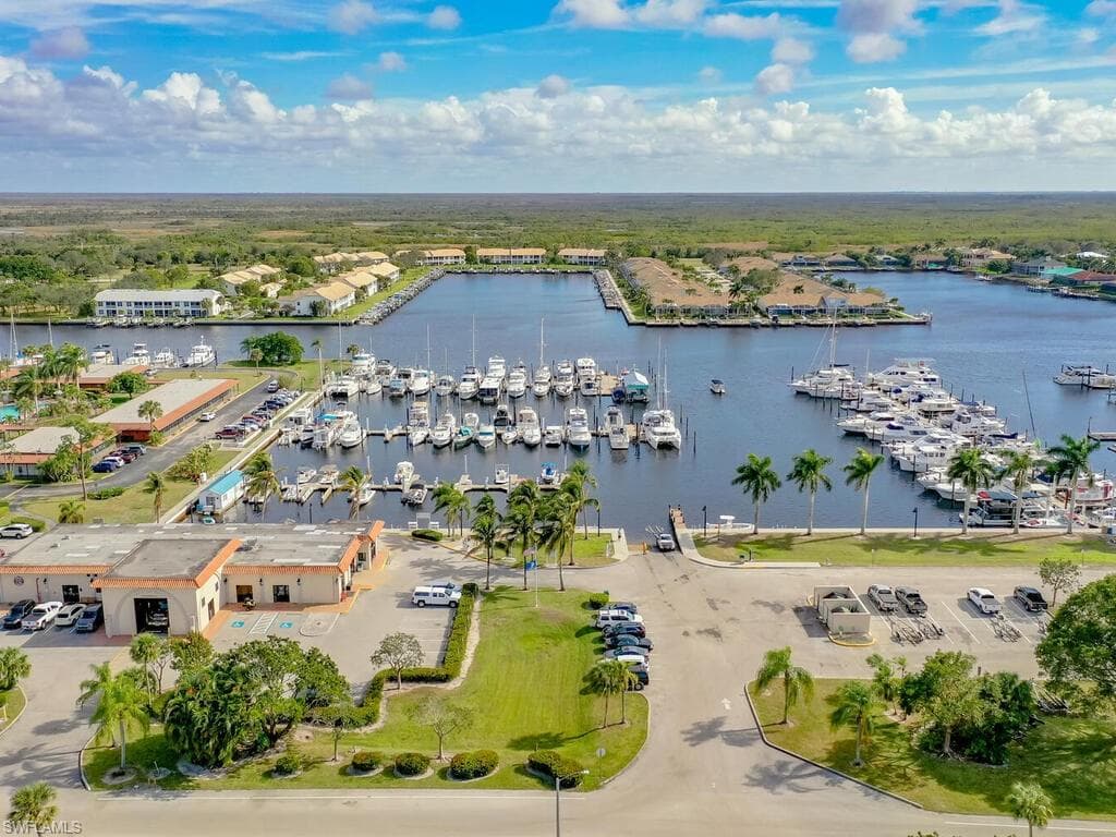 230 Newport Dr 610, Naples, FL 34114-39