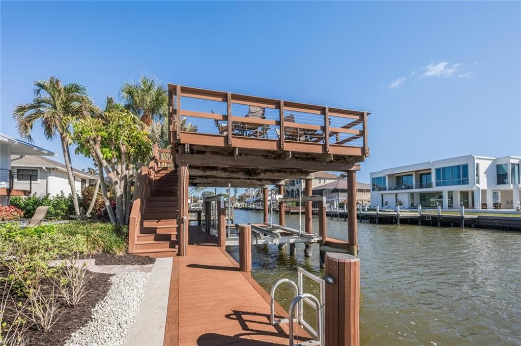 368 Germain Ave, Naples, FL 34108-41
