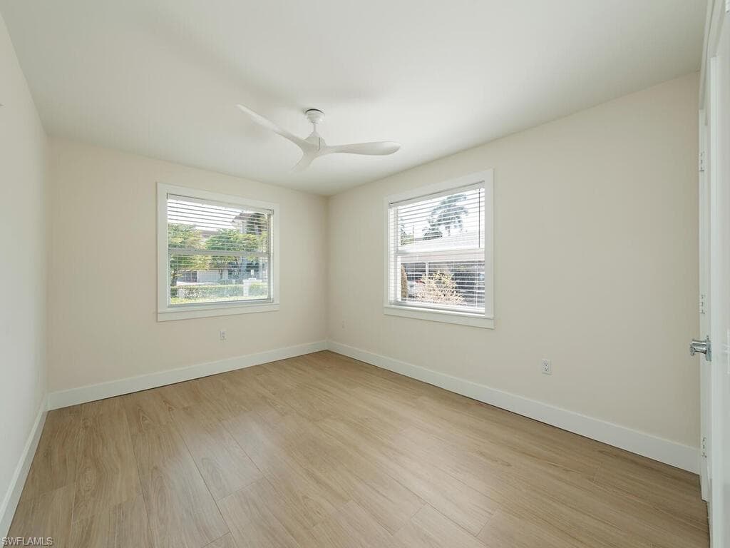 333 Harbour Dr 108, Naples, FL 34103-14