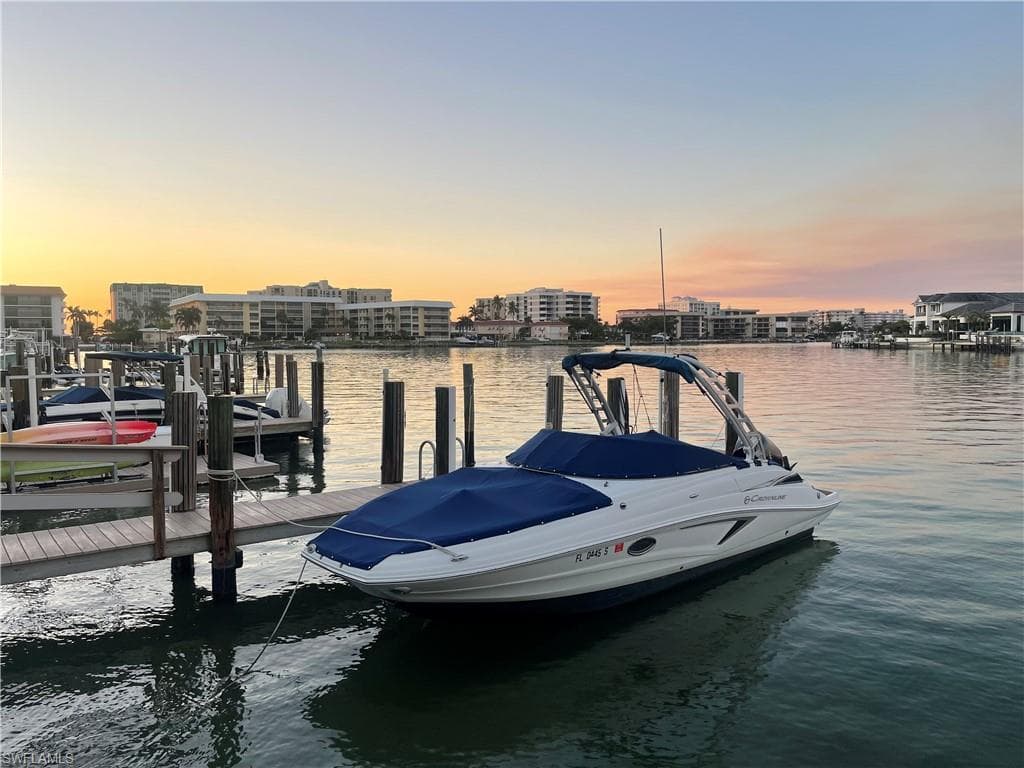 333 Harbour Dr 108, Naples, FL 34103-30