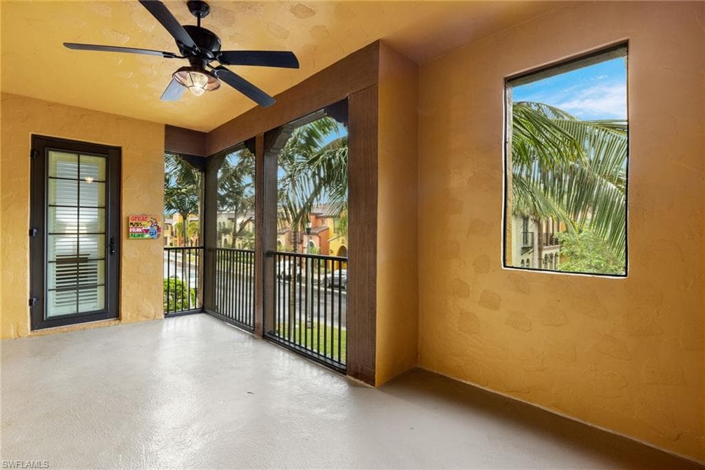 9064 Capistrano St N 5005, Naples, FL 34113-26