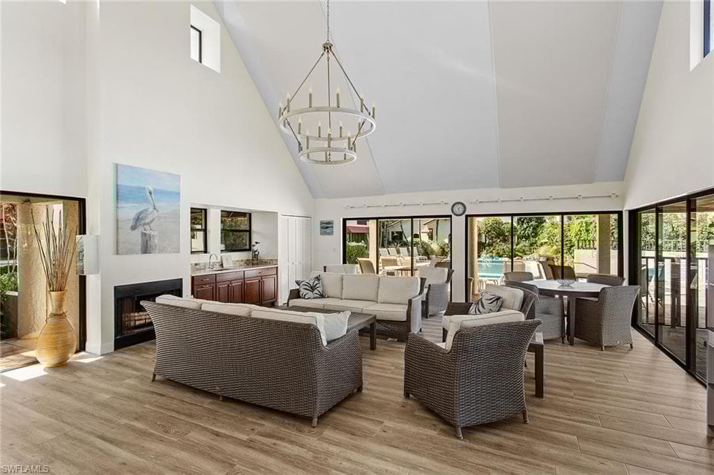 509 Serendipity Dr 509, Naples, FL 34108-16