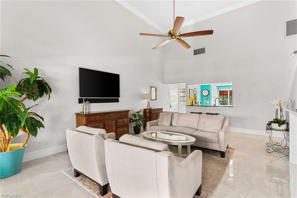 509 Serendipity Dr 509, Naples, FL 34108-3