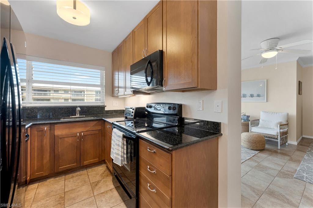 3450 Gulf Shore Blvd N 315, Naples, FL 34103-10