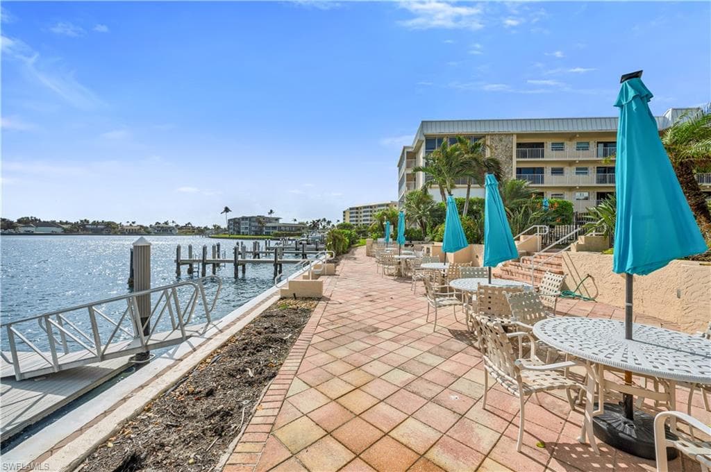 3450 Gulf Shore Blvd N 315, Naples, FL 34103-17