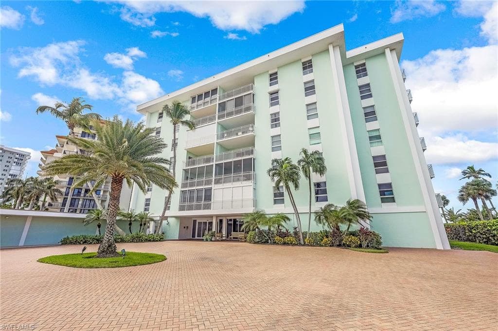 500 Saturn Ct 68, Marco Island, FL 34145-18