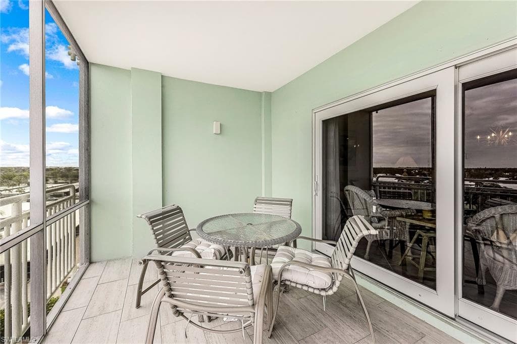500 Saturn Ct 68, Marco Island, FL 34145-26