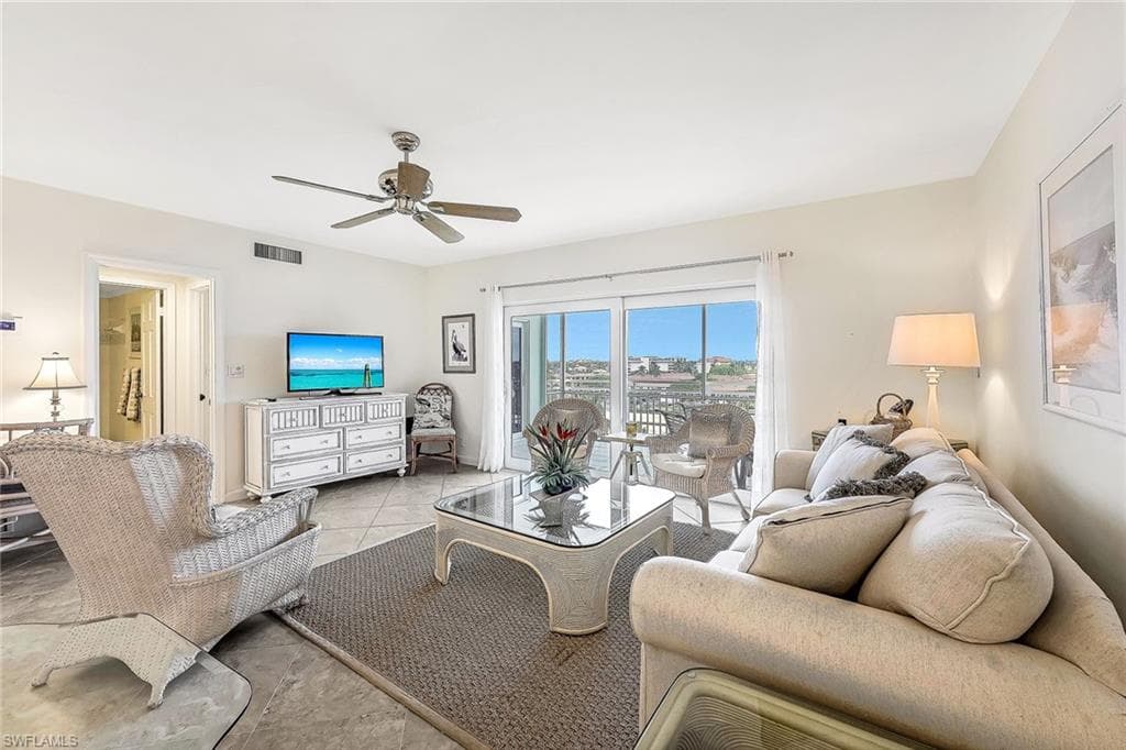 500 Saturn Ct 68, Marco Island, FL 34145-3