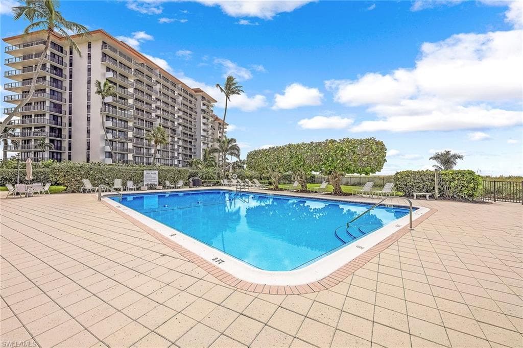500 Saturn Ct 68, Marco Island, FL 34145-8