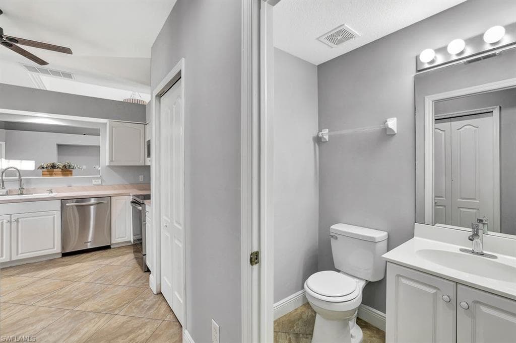 1281 25th St SW, Naples, FL 34117-12