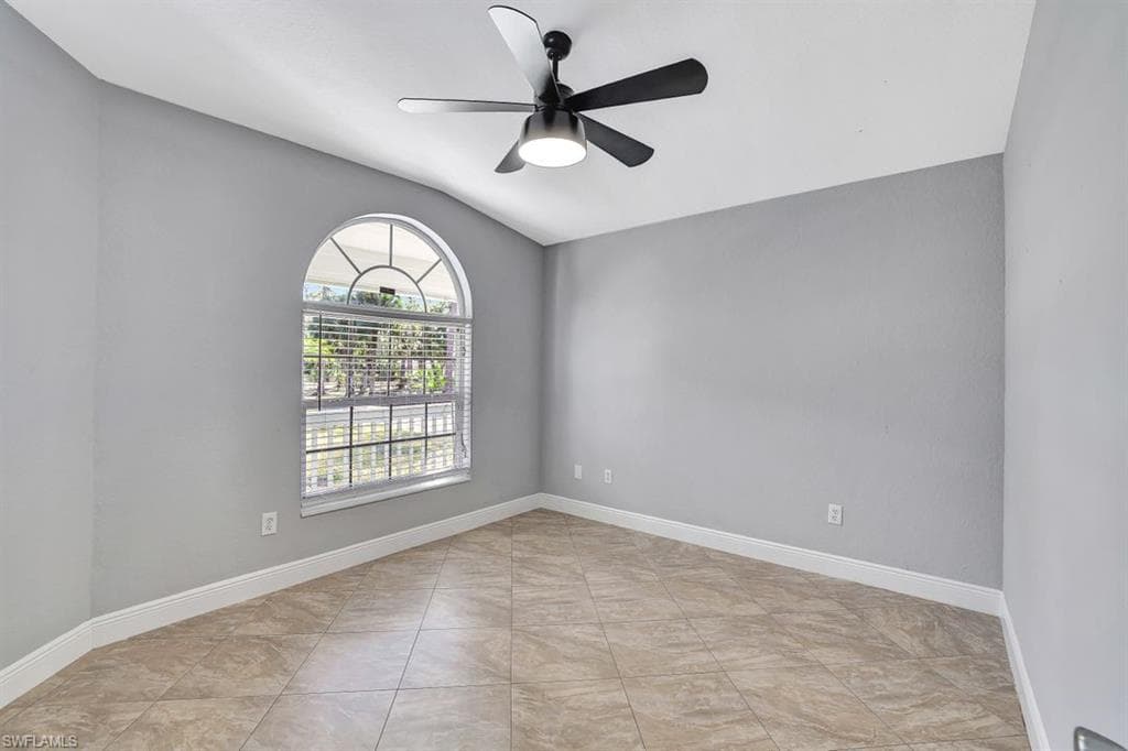 1281 25th St SW, Naples, FL 34117-13