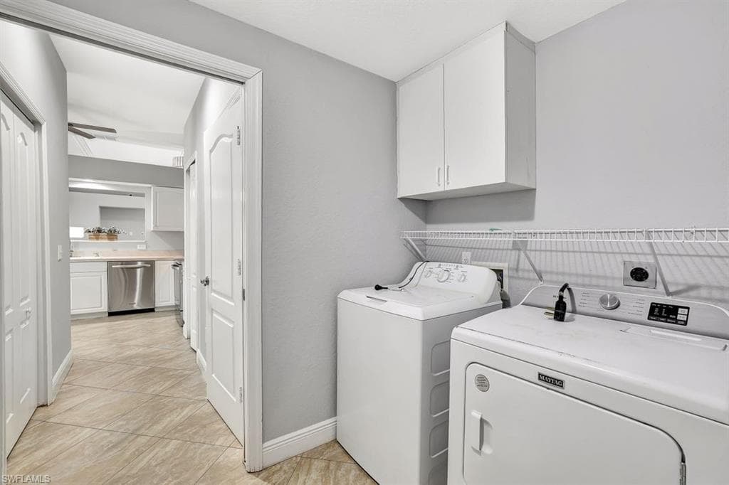 1281 25th St SW, Naples, FL 34117-14