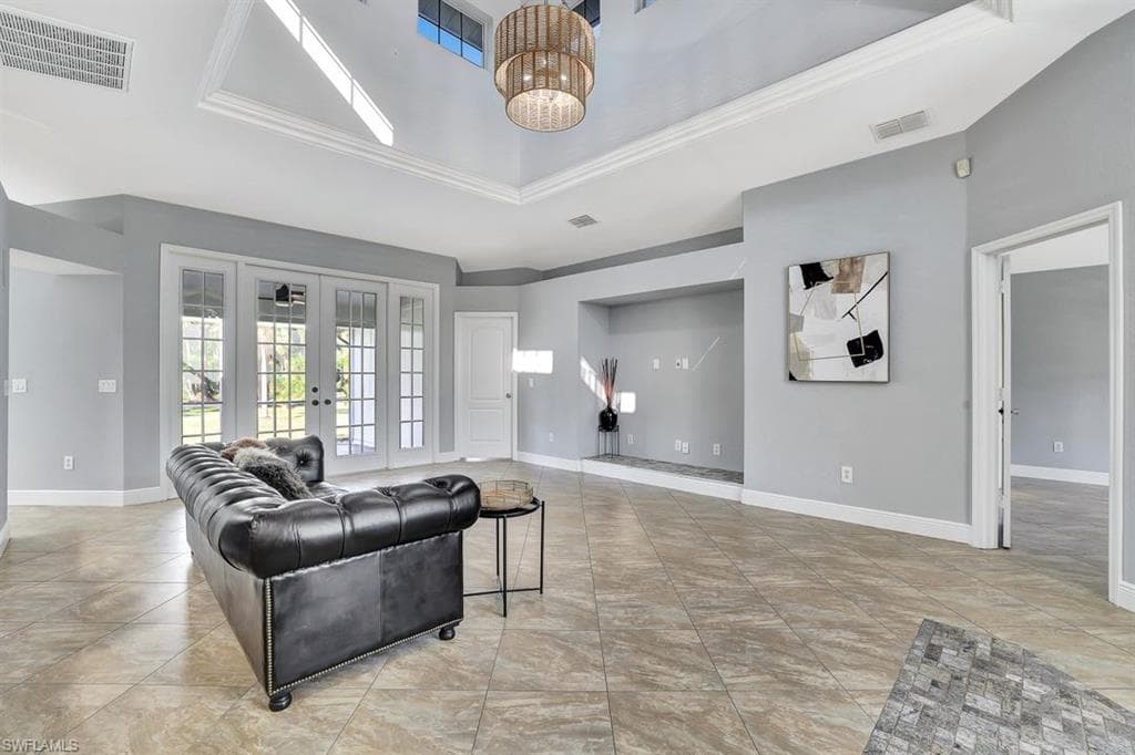 1281 25th St SW, Naples, FL 34117-3