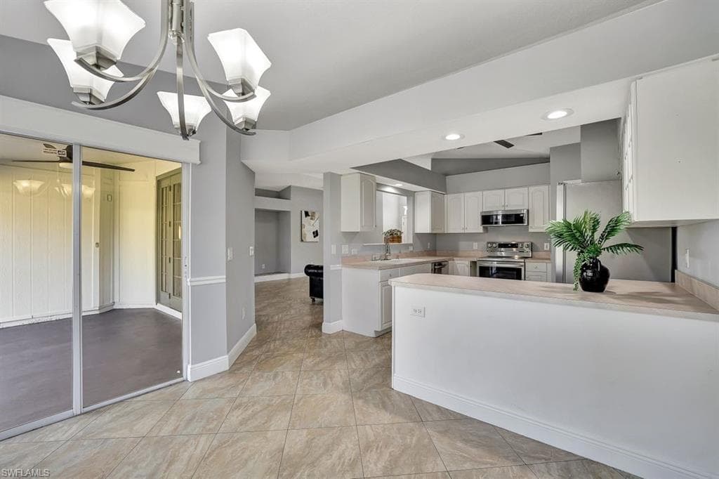 1281 25th St SW, Naples, FL 34117-5