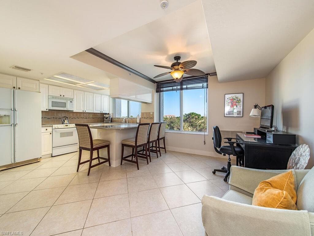 6849 Grenadier Blvd 502, Naples, FL 34108-10