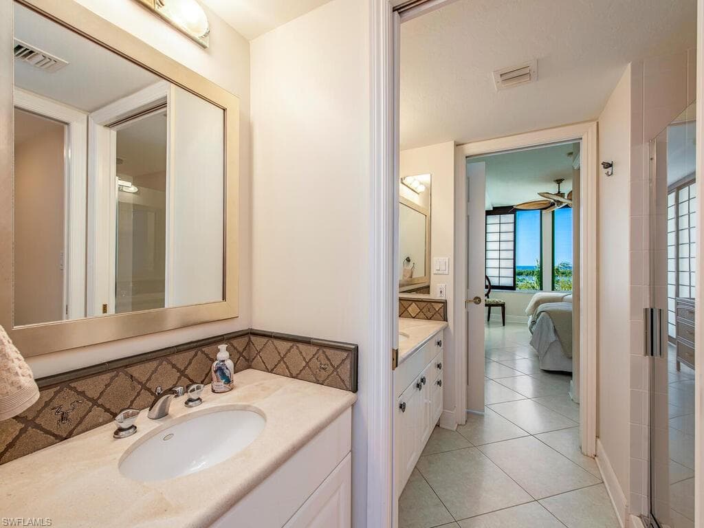 6849 Grenadier Blvd 502, Naples, FL 34108-15