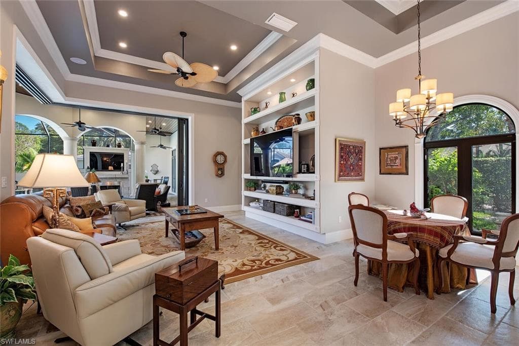 2204 Goshawk Ct, Naples, FL 34105-10