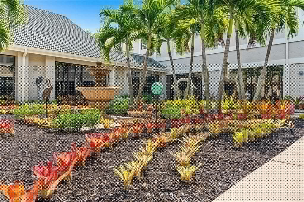 604 Arbor Lake Dr 6-103, Naples, FL 34110-24