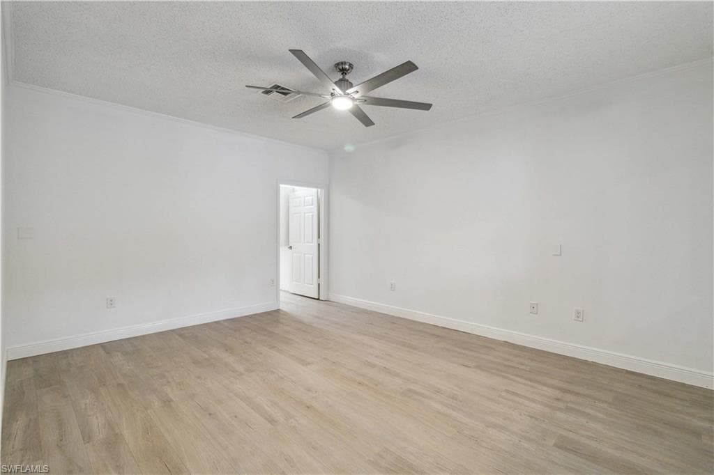 604 Arbor Lake Dr 6-103, Naples, FL 34110-7