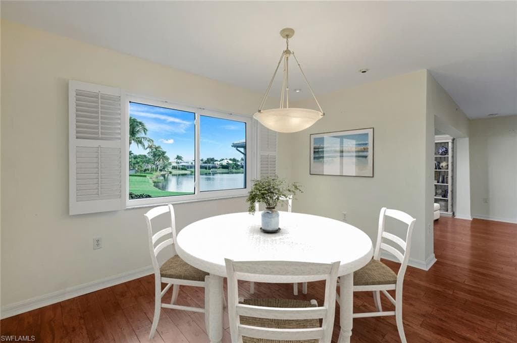 4160 Crayton Rd A8, Naples, FL 34103-9