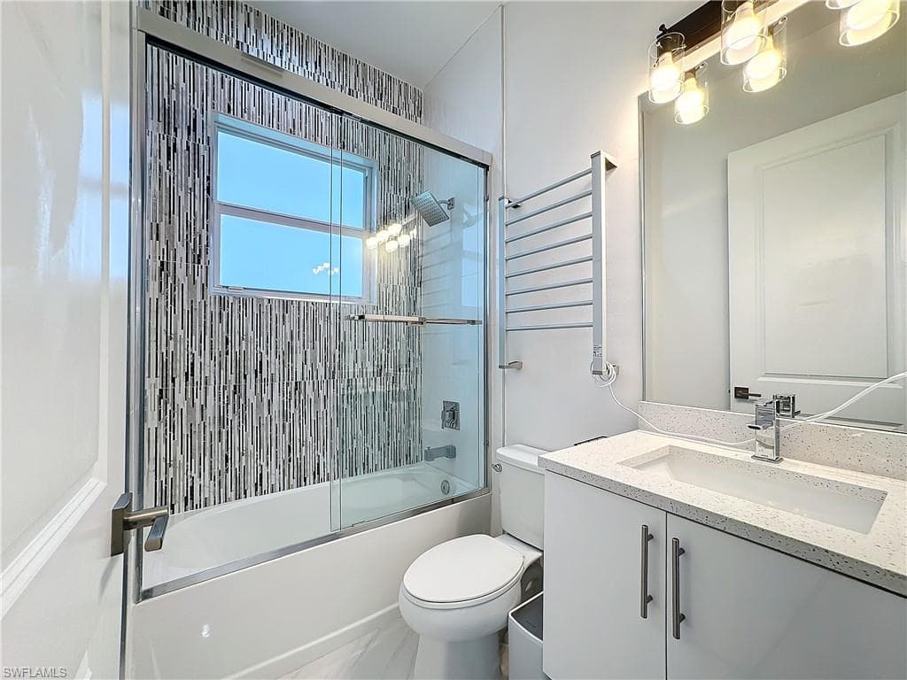 2444 62nd Ave NE, Naples, FL 34120-24