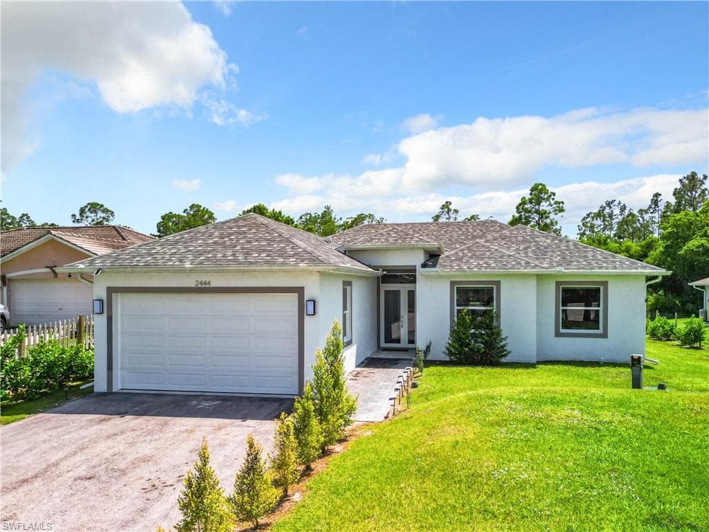 2444 62nd Ave NE, Naples, FL 34120-38