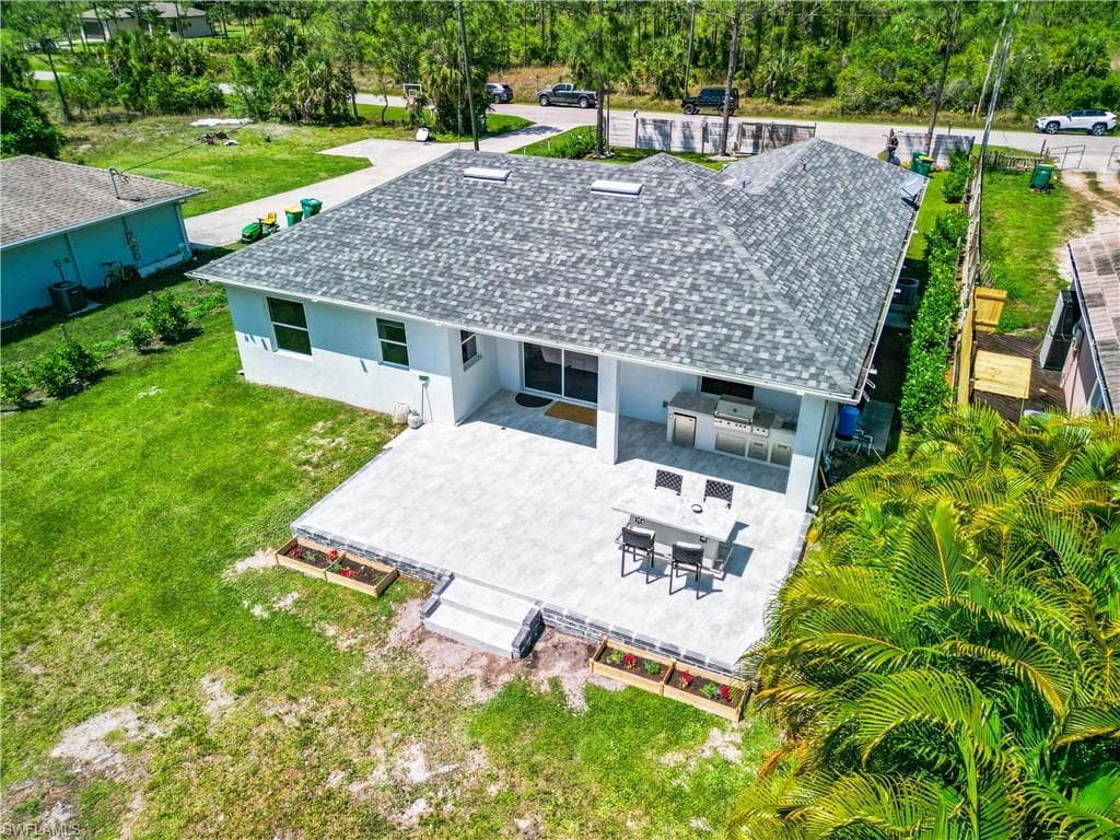 2444 62nd Ave NE, Naples, FL 34120-3