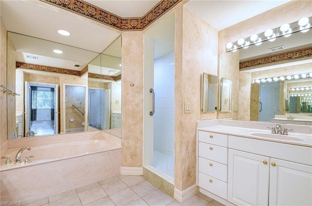 2451 Game Hawk Ct 2502, Naples, FL 34105-13