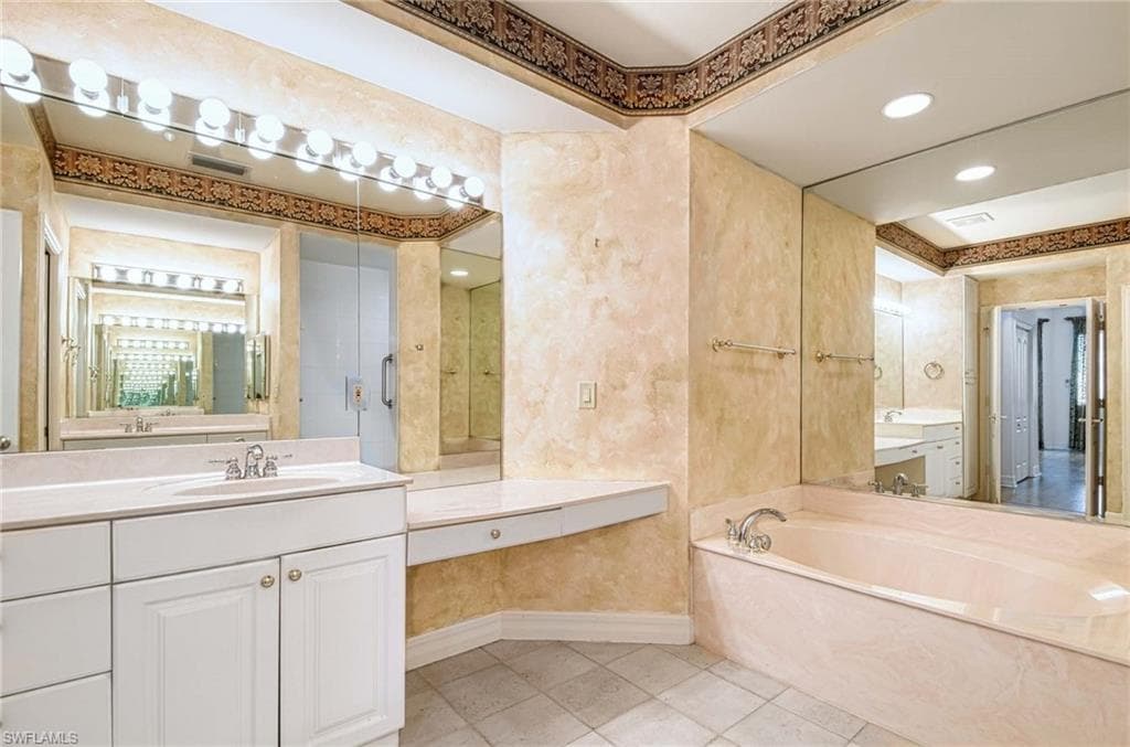 2451 Game Hawk Ct 2502, Naples, FL 34105-14