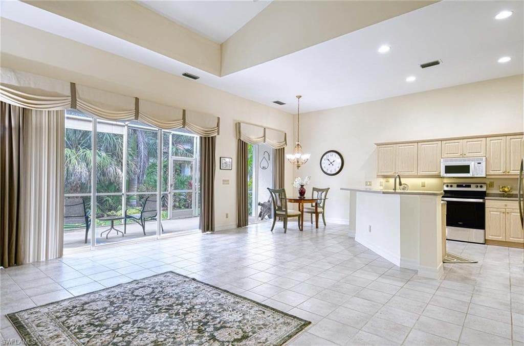 2451 Game Hawk Ct 2502, Naples, FL 34105-4
