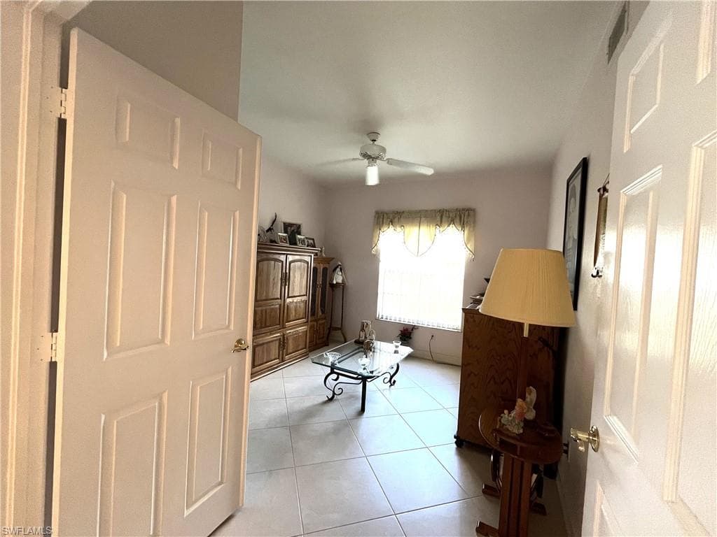 871 Tanbark Dr 101, Naples, FL 34108-17