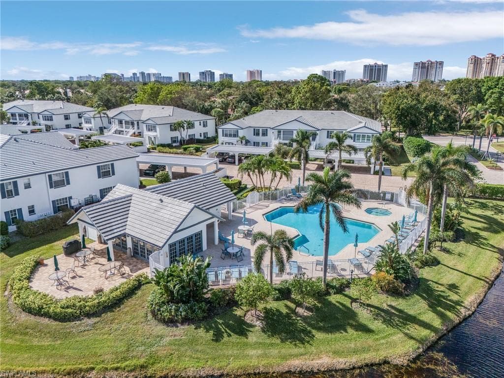 871 Tanbark Dr 101, Naples, FL 34108-25