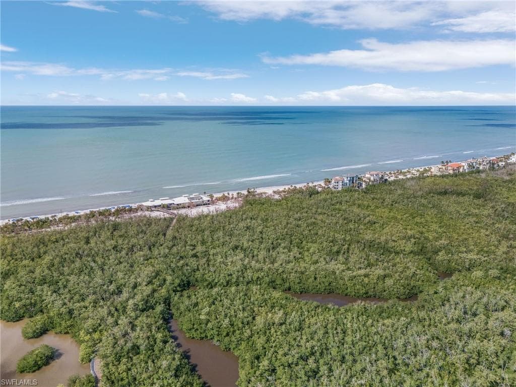871 Tanbark Dr 101, Naples, FL 34108-30