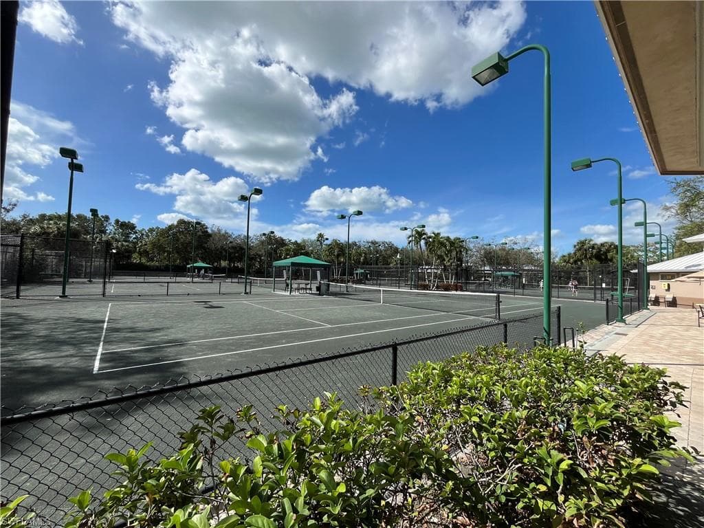 871 Tanbark Dr 101, Naples, FL 34108-7