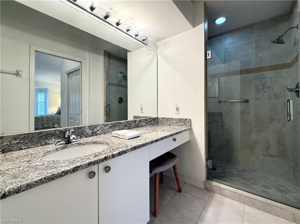 7635 Arbor Lakes Ct 2422, Naples, FL 34112-16