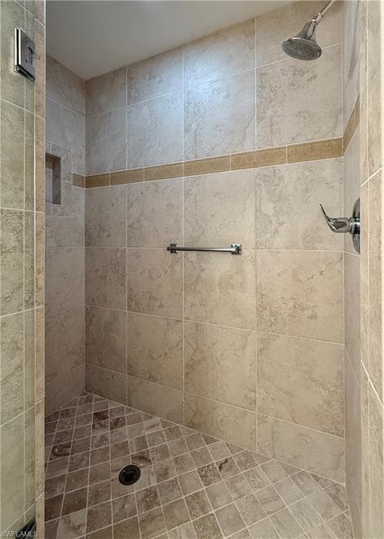 7635 Arbor Lakes Ct 2422, Naples, FL 34112-17