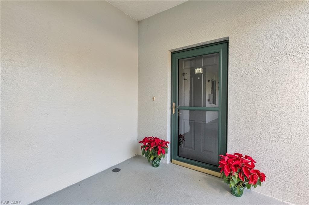 3970 Loblolly Bay Dr 5-108, Naples, FL 34114-30