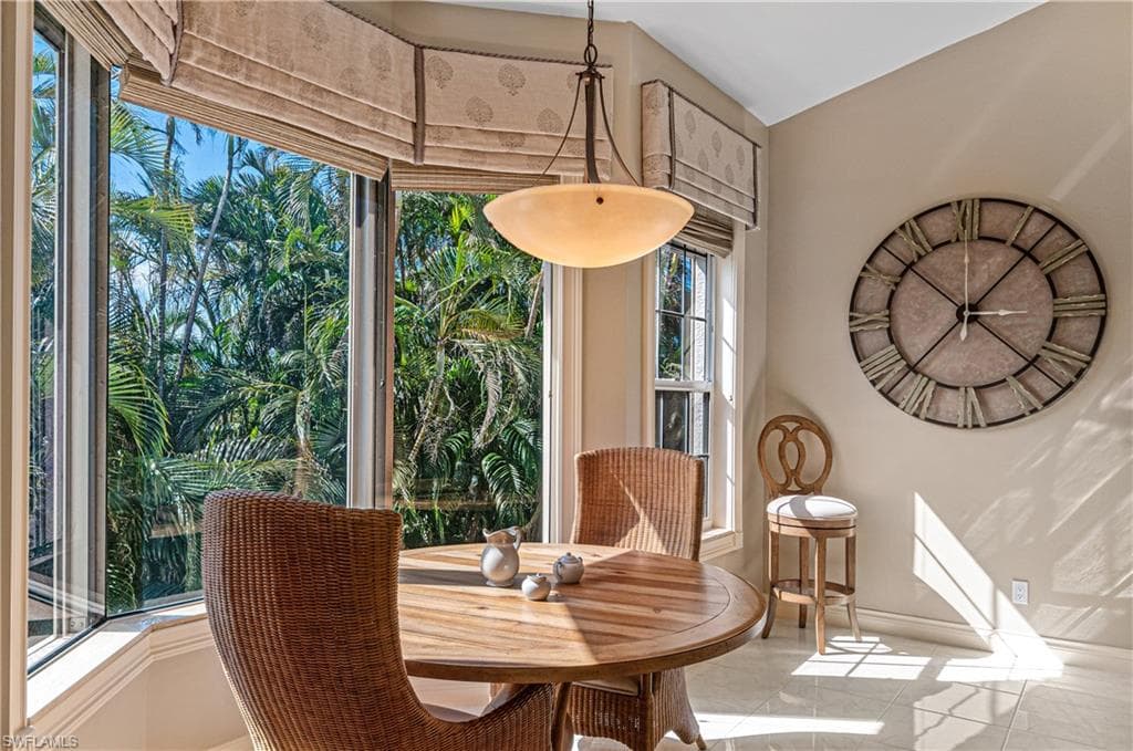 191 Colonade Cir 1503, Naples, FL 34103-9