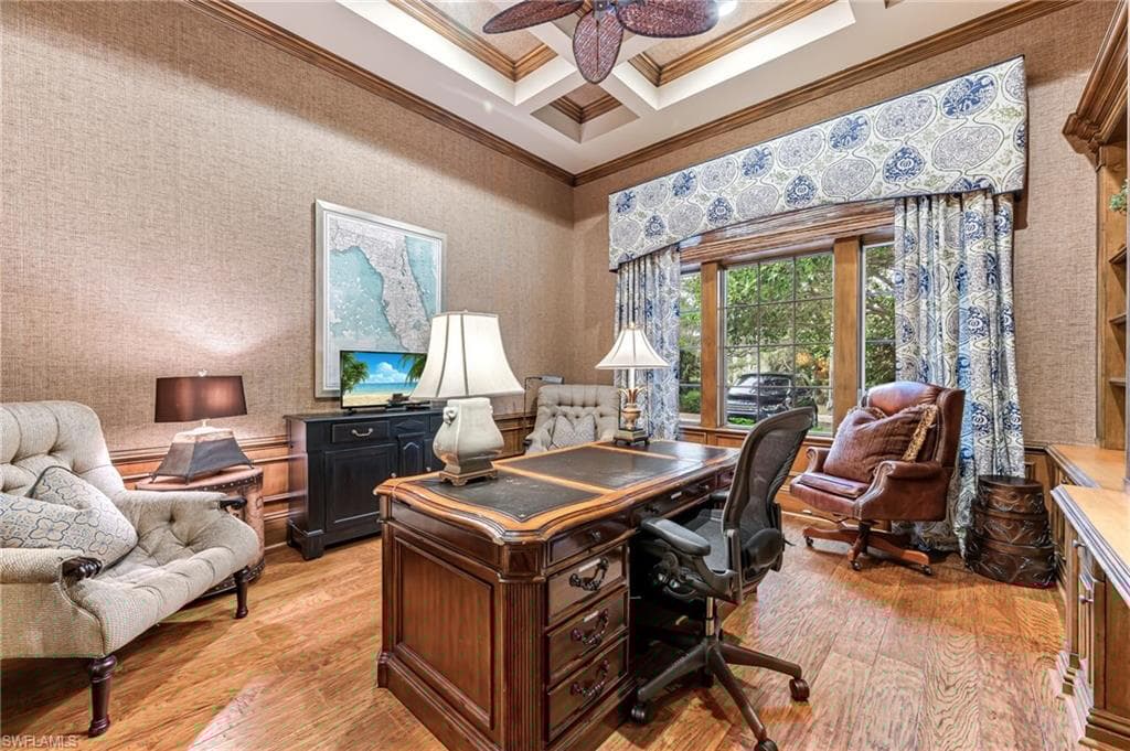 2560 Half Moon Walk, Naples, FL 34102-19