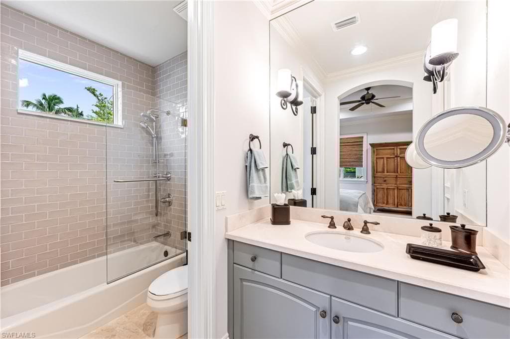 2560 Half Moon Walk, Naples, FL 34102-35