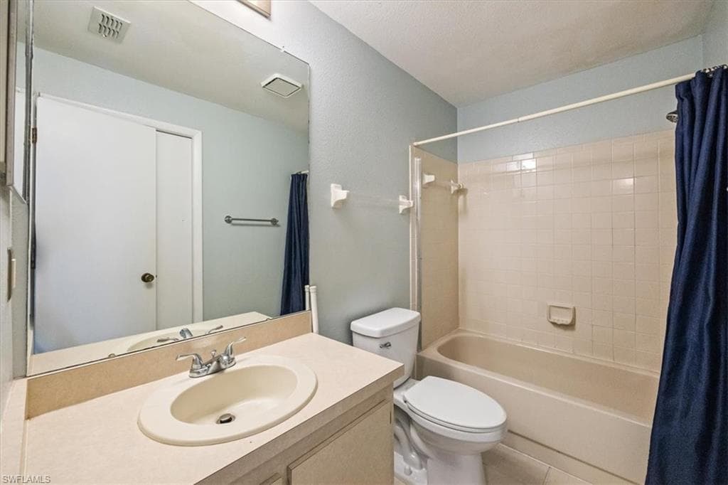 8151 Woods Cir 3, Fort Myers, FL 33919-21