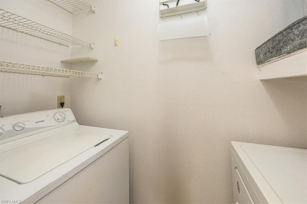 8151 Woods Cir 3, Fort Myers, FL 33919-22