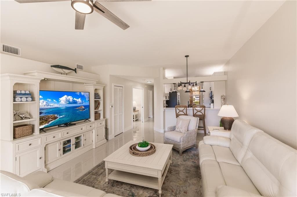 440 Robin Hood Cir 102, Naples, FL 34104-13