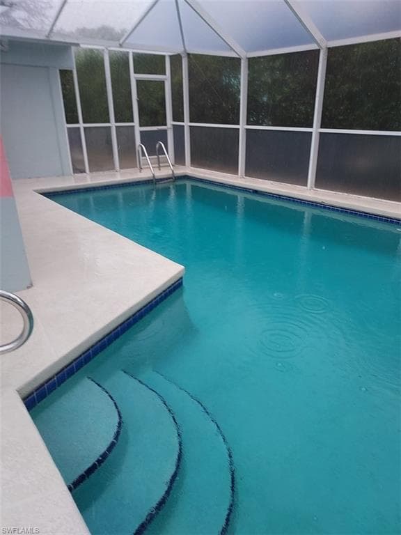 1898 Harbor Ln, Naples, FL 34104-6